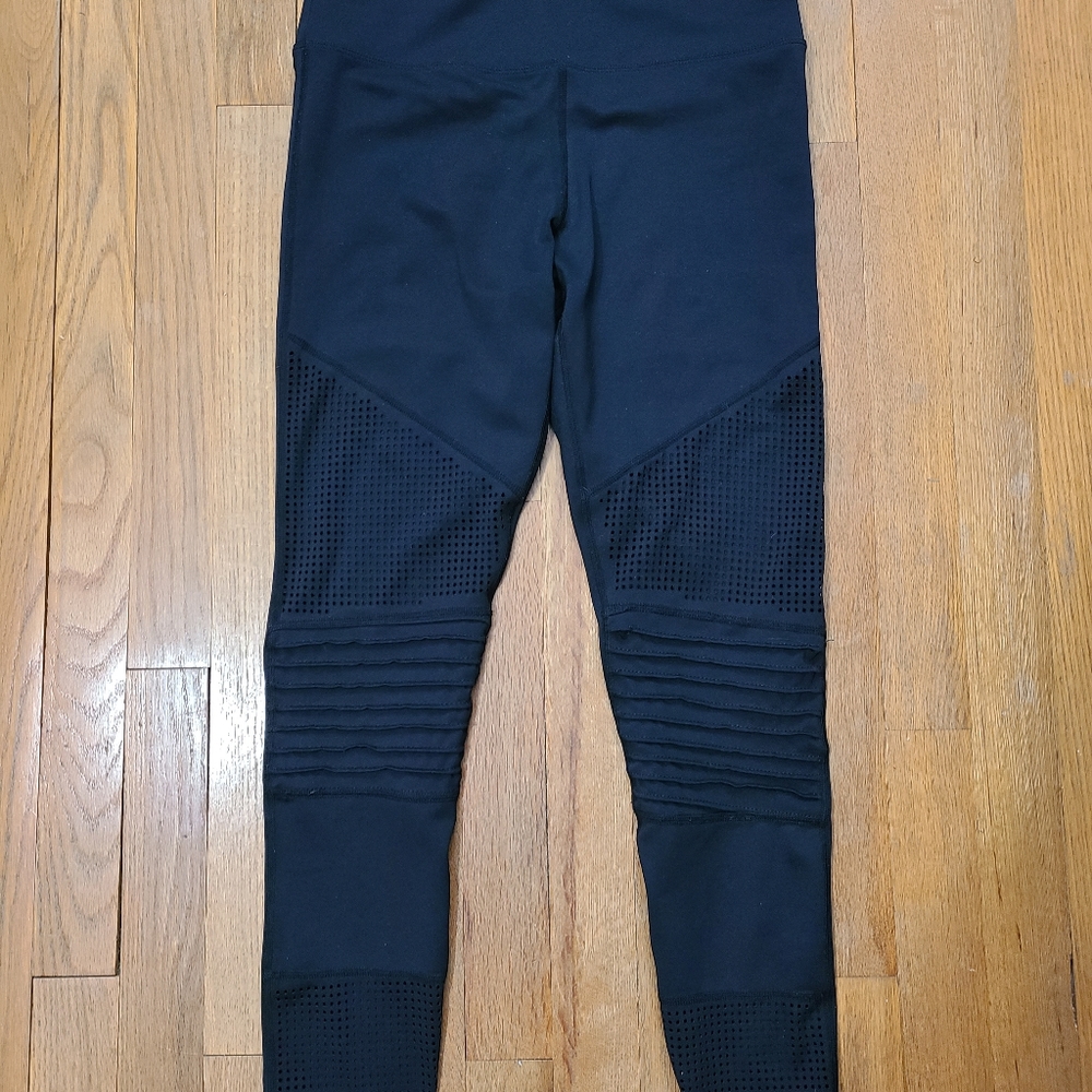 Zyia Active black leggings